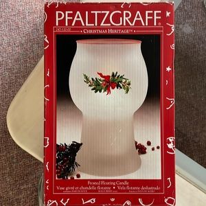 Pfaltzgraff Christmas heritage frosted floating candle